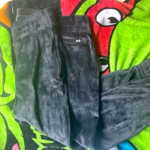Under armour Chrome n velour joggers